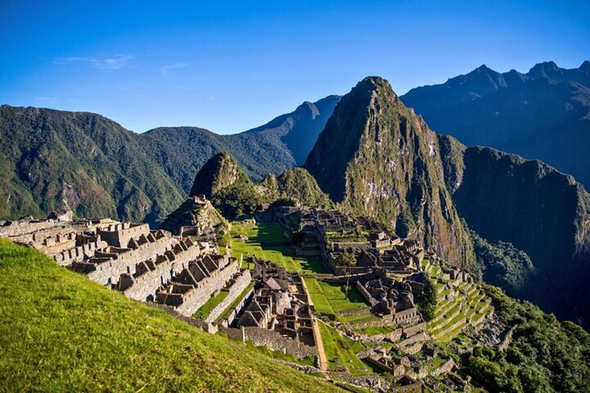 Pohled na ruiny Machu Picchu v horách