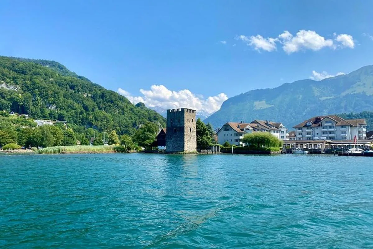 Glacier Express, Alpes suisses et Lucerne | Au départ de Bâle – photo 4