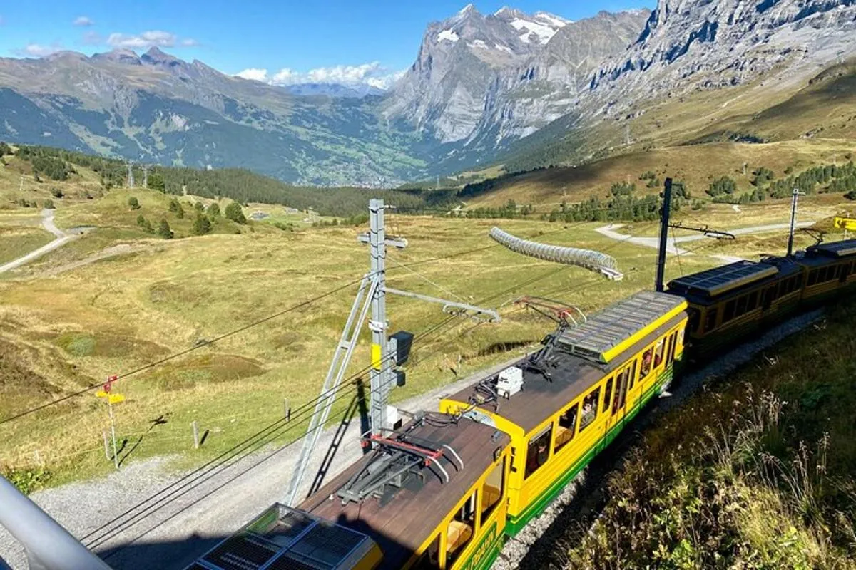 Visite de Lauterbrunnen, Jungfrau et Grindelwald | Au départ de Bâle – photo 4
