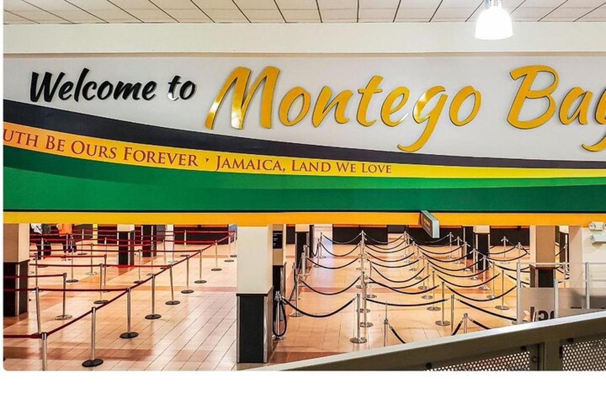 a welcome to morocco bar sign in a mall
