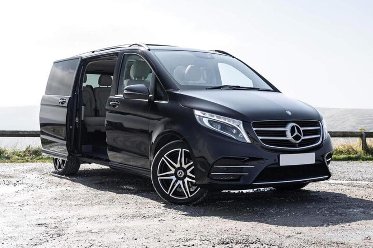 a black mercedescedescedescedescedescedescedescedescedescedescedescedescedes