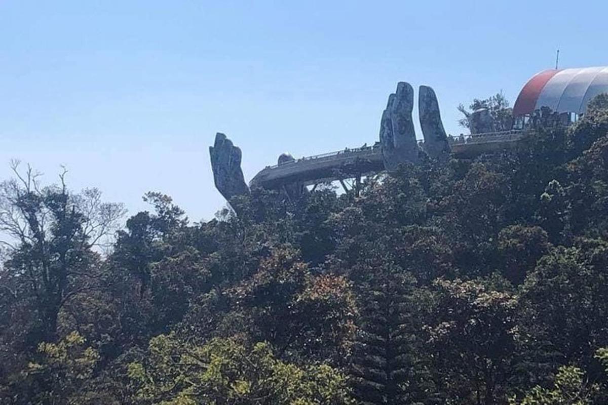 ジェットコースターのある遊園地の乗り物