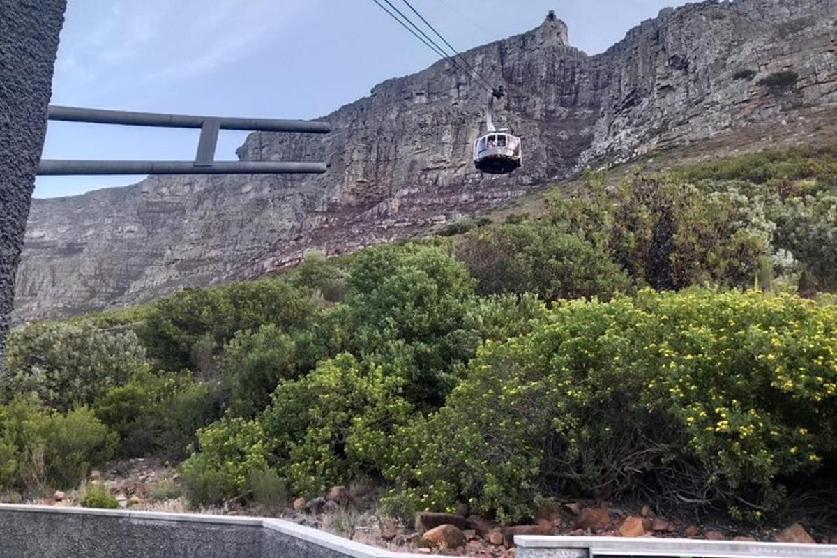 gondola na lanovce před horou