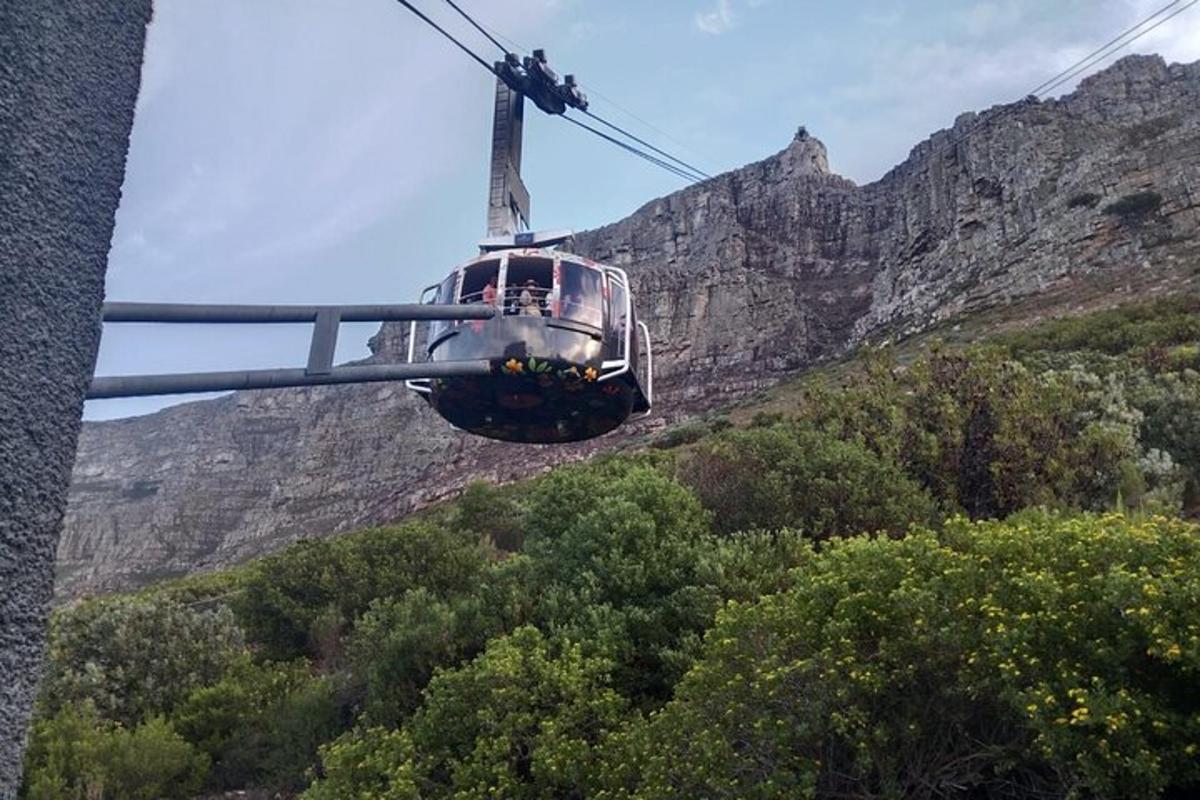 gondola letí horami