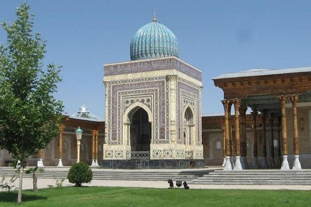 a large building with a dome on top of it