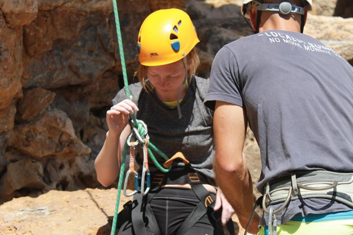 muž a žena na zipline