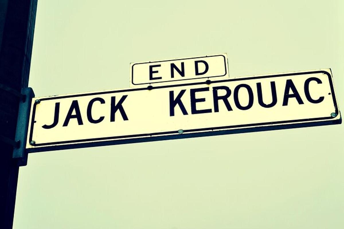 Götuskilti sem á stendur End og Jack Kerouac