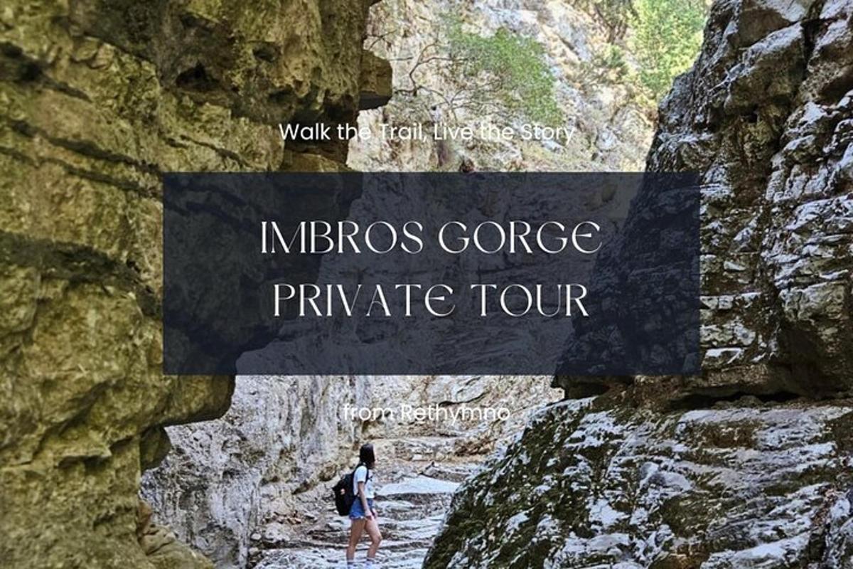 Žena procházející kaňonem v soukromé prohlídce Indiggs Gorge