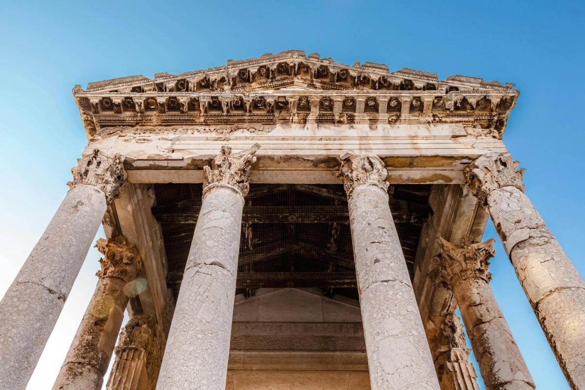 a view of the leaning columns of the pantheon