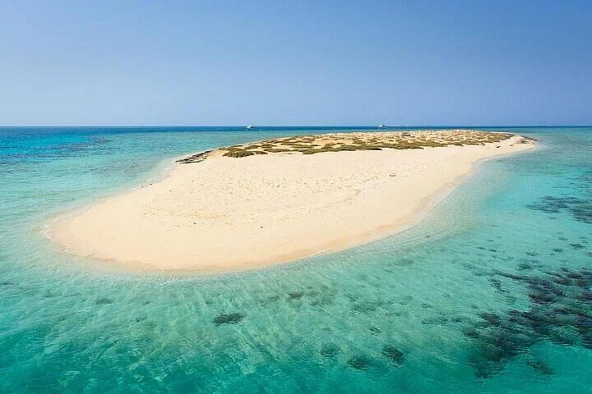 un'isola in mezzo all'oceano