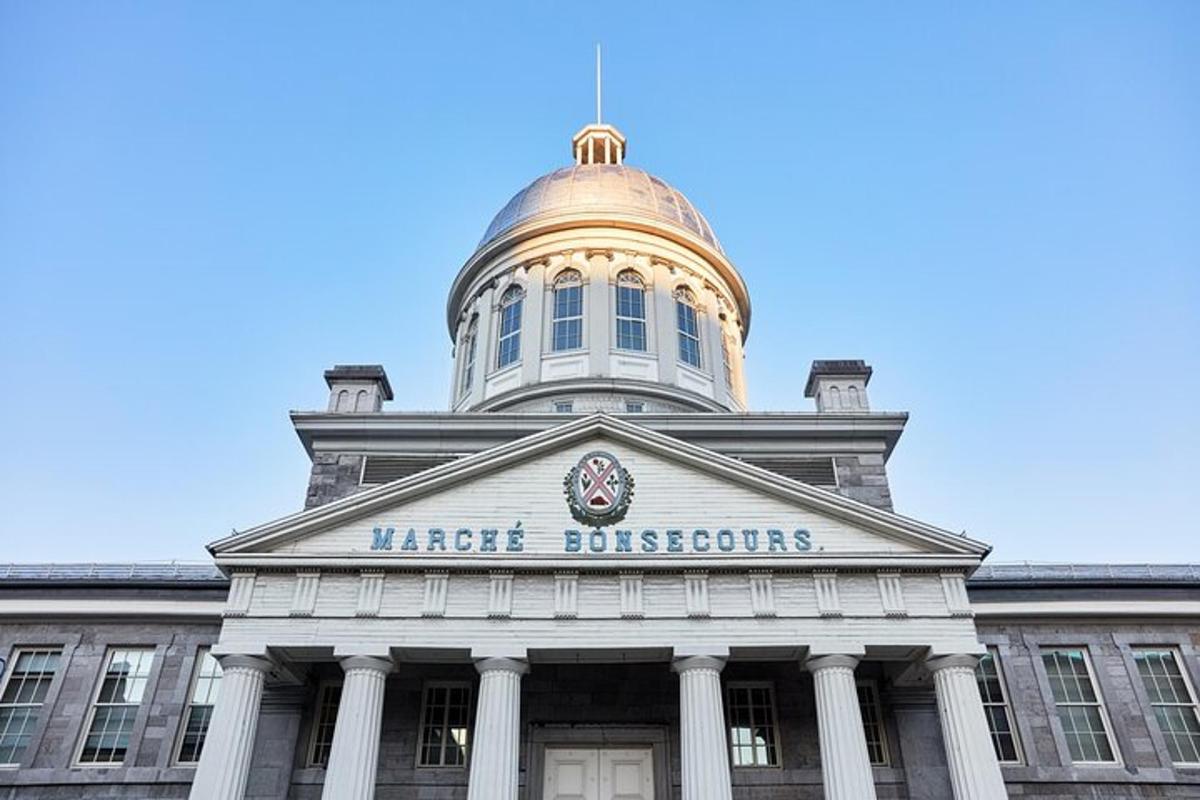 a building with a gold dome on top of it