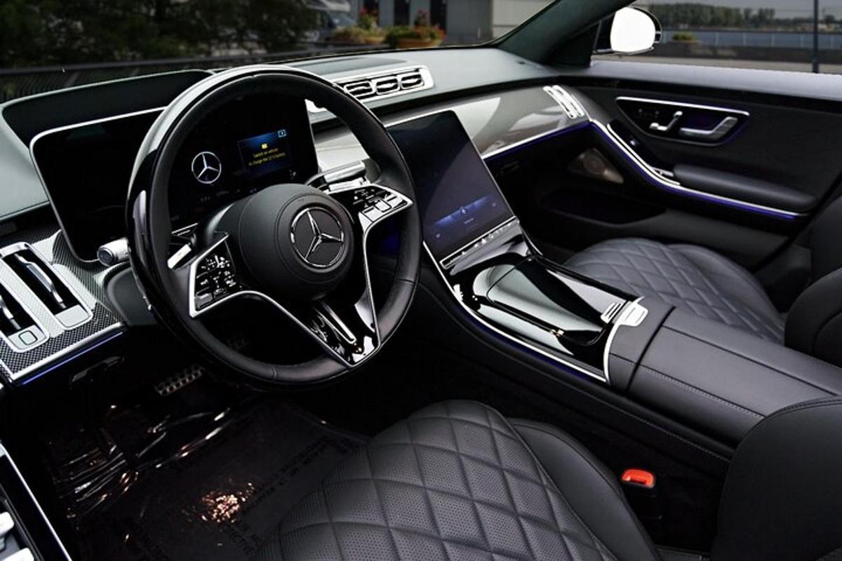 a steering wheel of a mercedes benz car