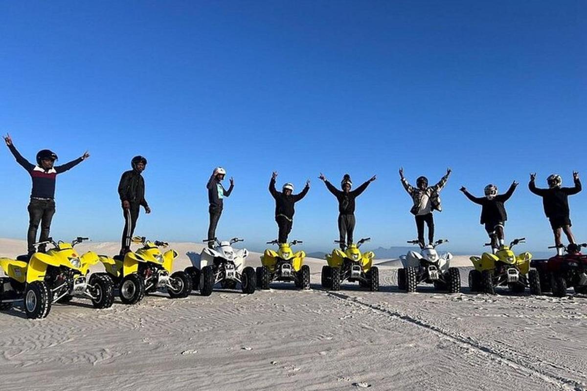 un grup de oameni sărind în aer pe motocicletele lor