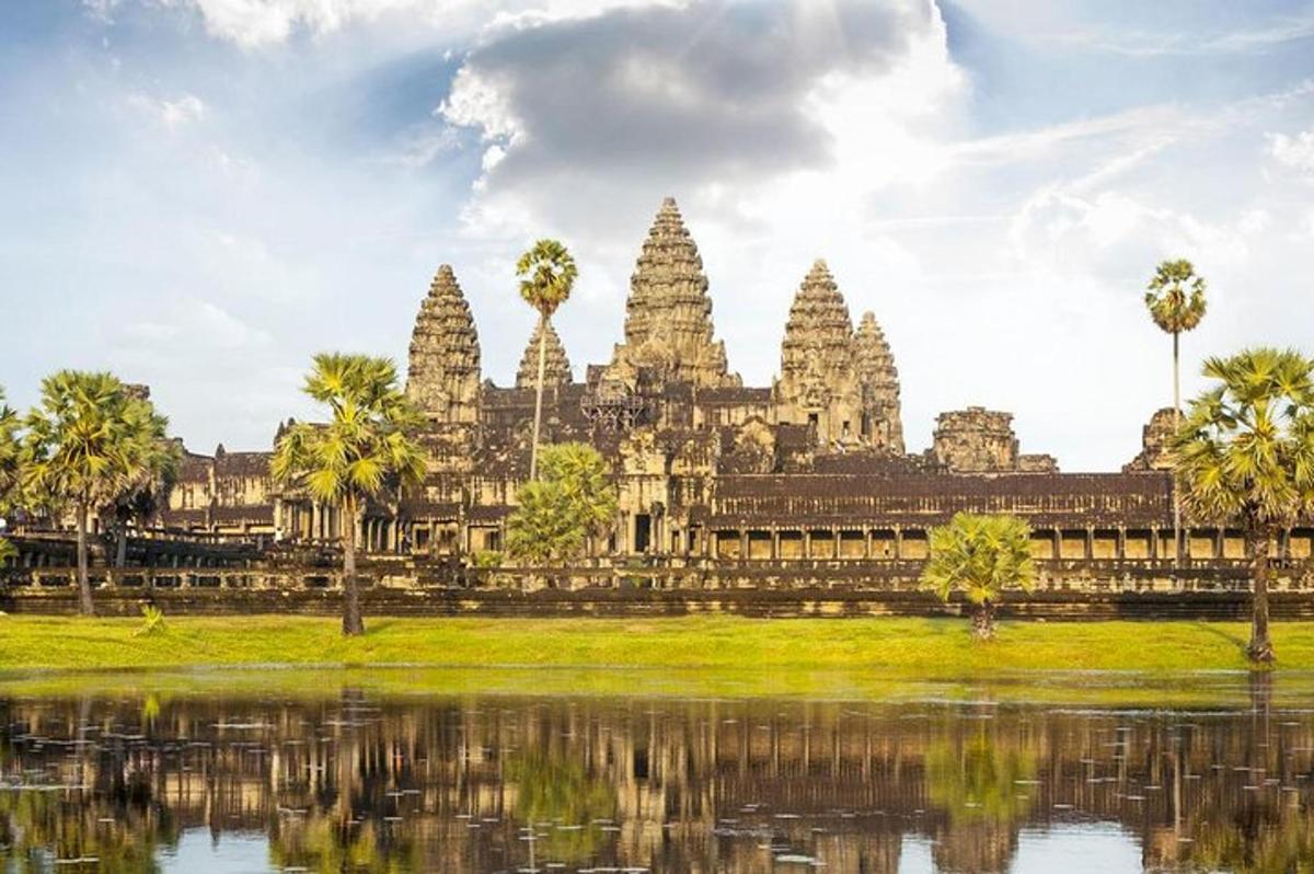 pohled na chrám Angkor Wat