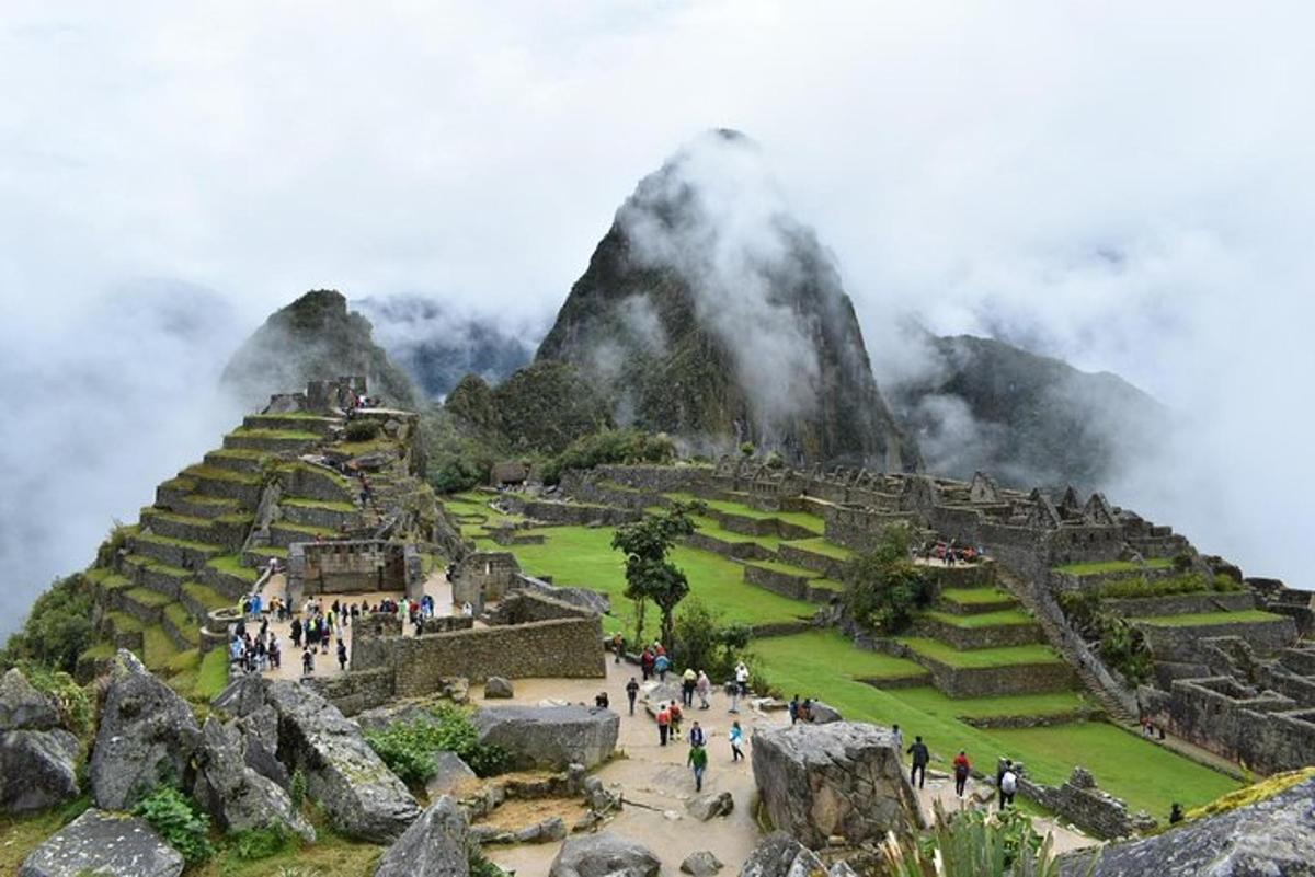 Výhled na Machu Picchu s horou