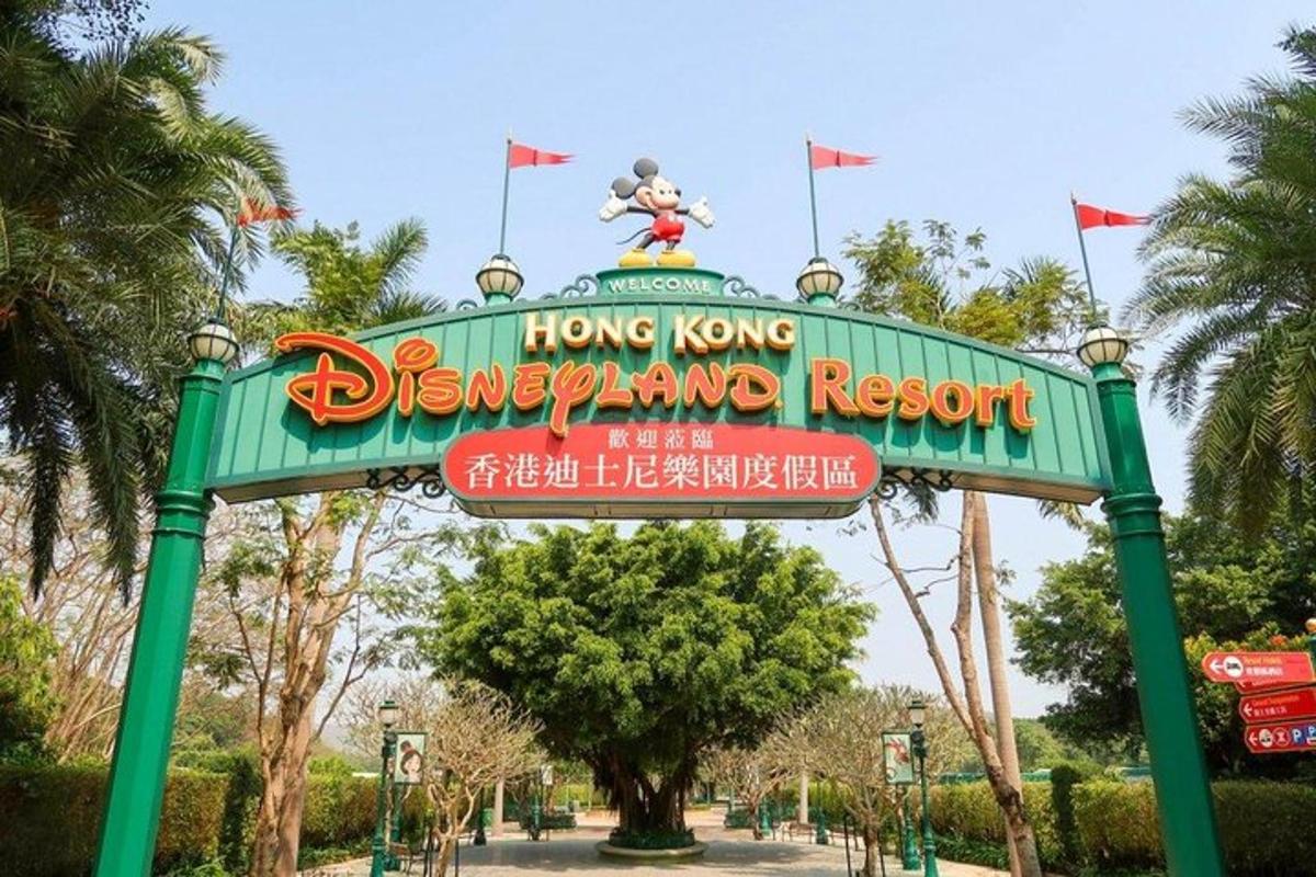 tanda untuk resor Disney Hong Kong