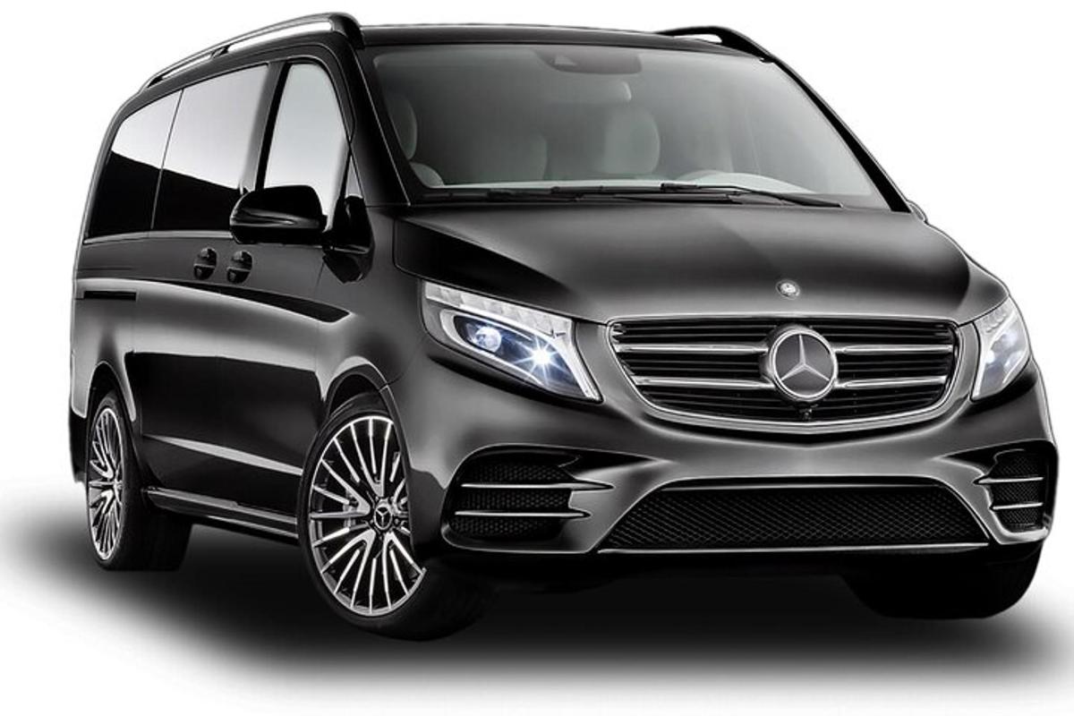 a black mercedescedescedescedescedescedescedescedescedescedescedescedescedes