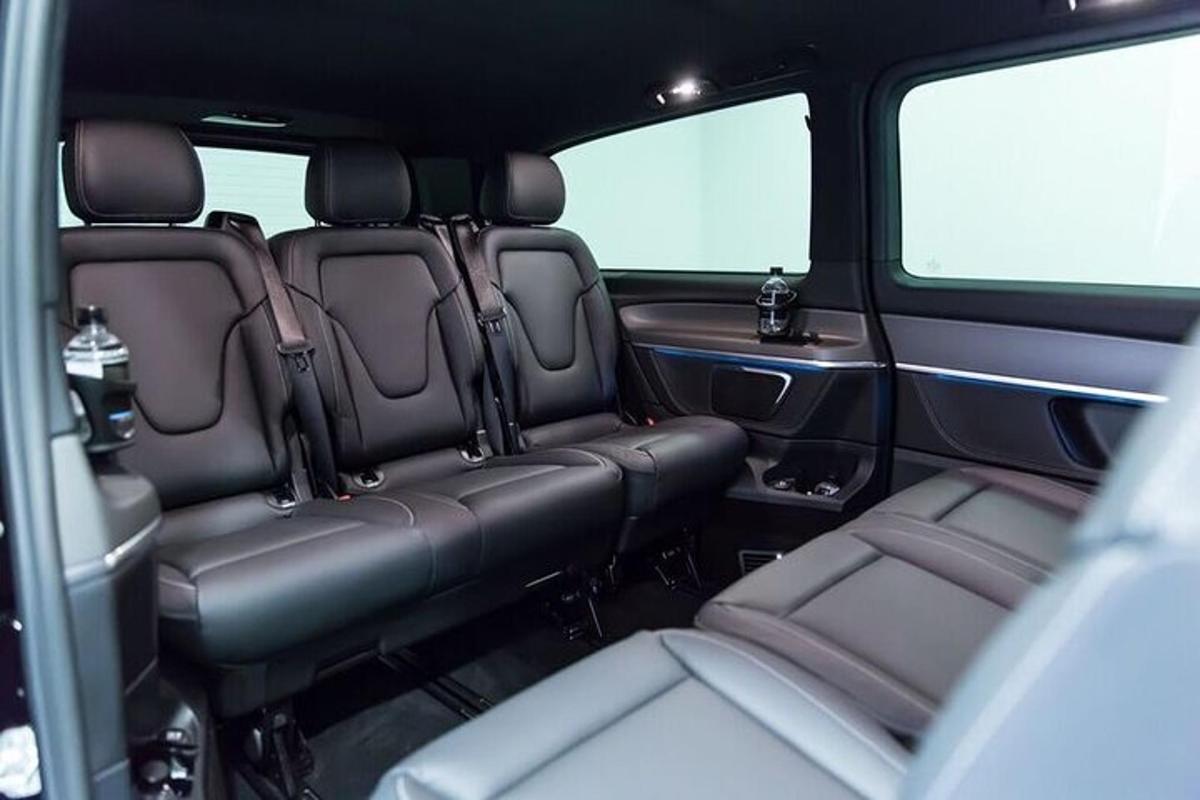Pohled do interiéru zadních sedadel vozidla Ford Transit