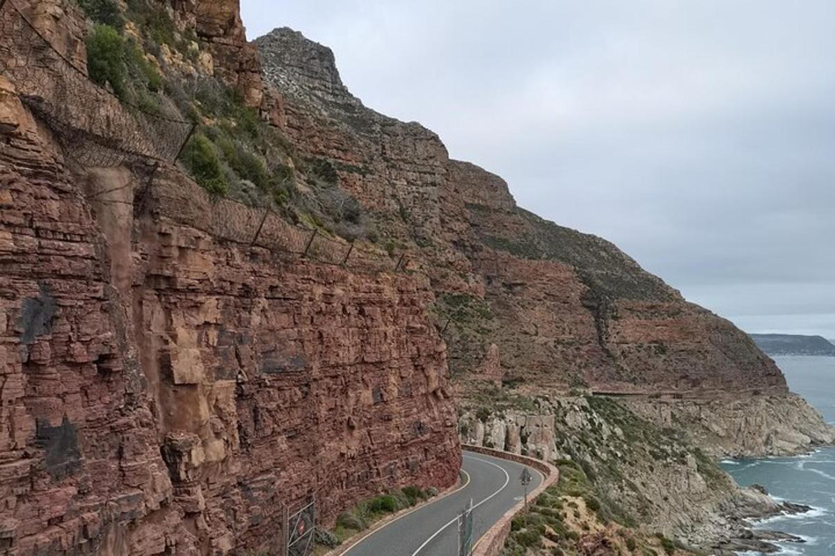 落基山边的一条路