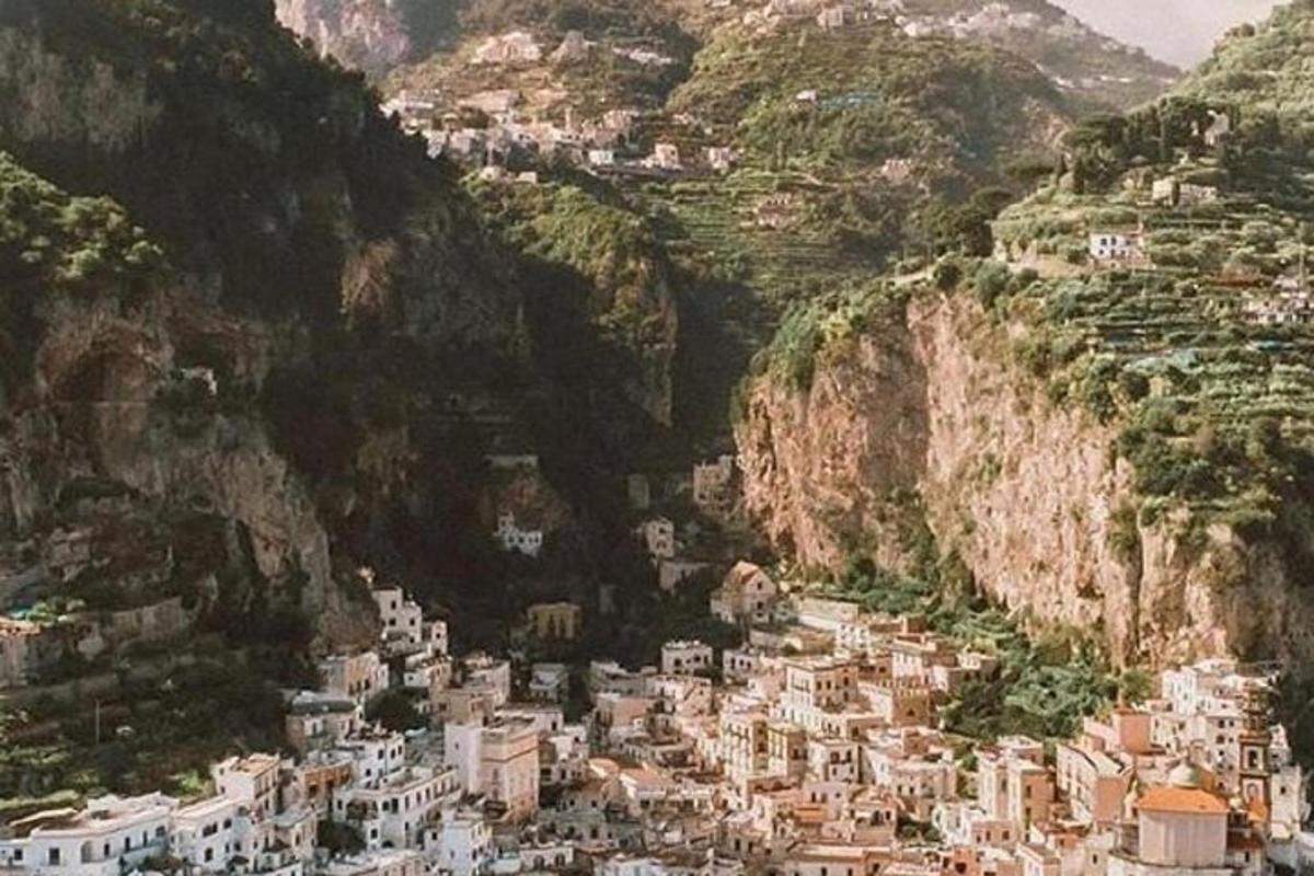pogled na mesto na gori
