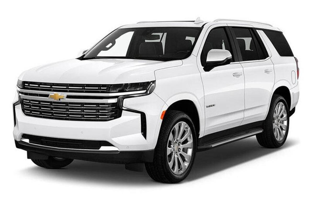 bílý chevrolet trailblazer je vzadu