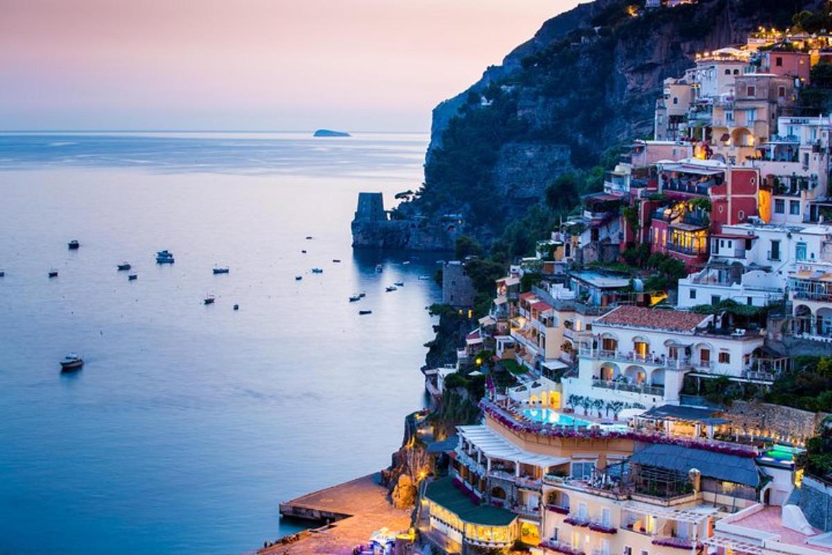 vaade Amalfi rannikule videvikus