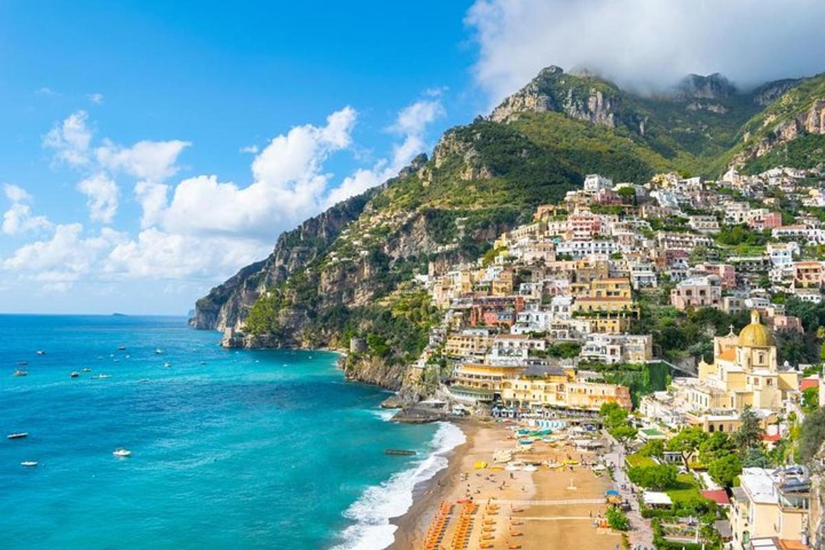 Výhled na Positano na pobřeží Amalfi