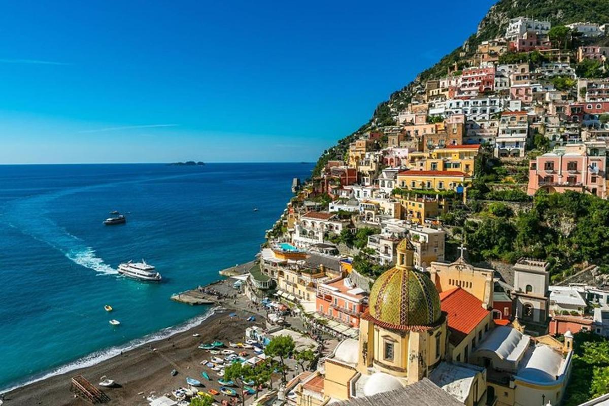 Výhled na Positano na pobřeží Amalfi
