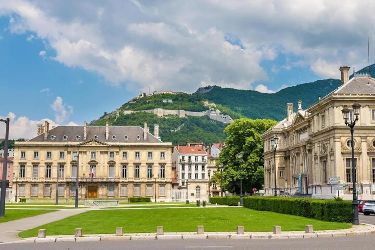 Explorez Grenoble en 60 minutes avec un Local – photo 6