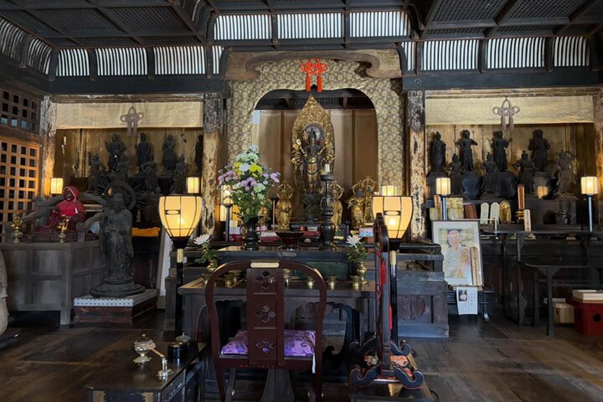 a large room with a lot of statues in it
