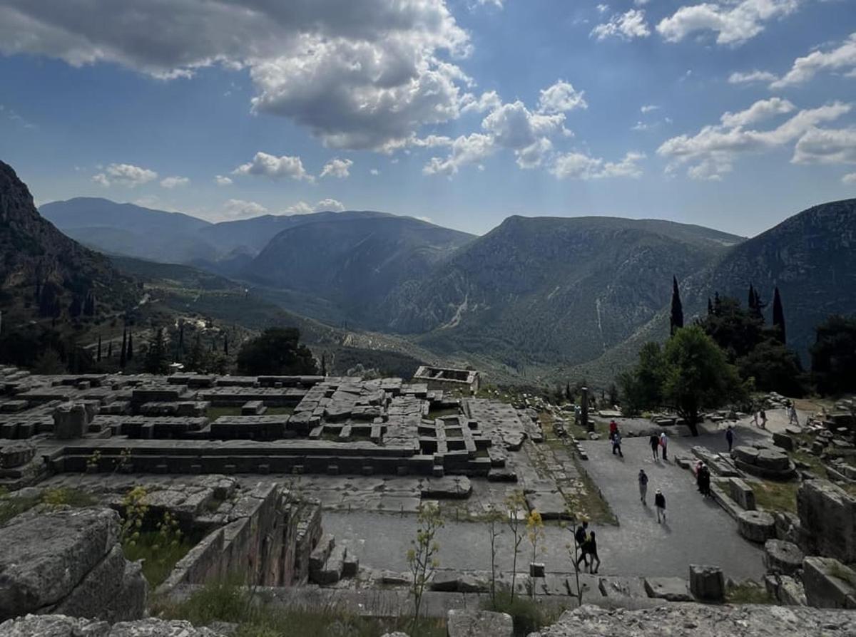 a view of a amphitheater with mountains in the background