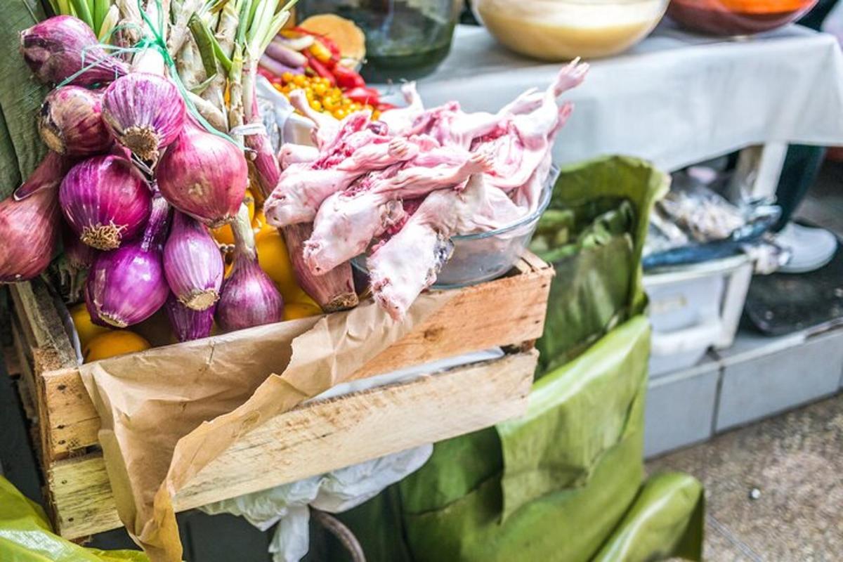 paparan bawang dan sayur-sayuran lain di atas meja