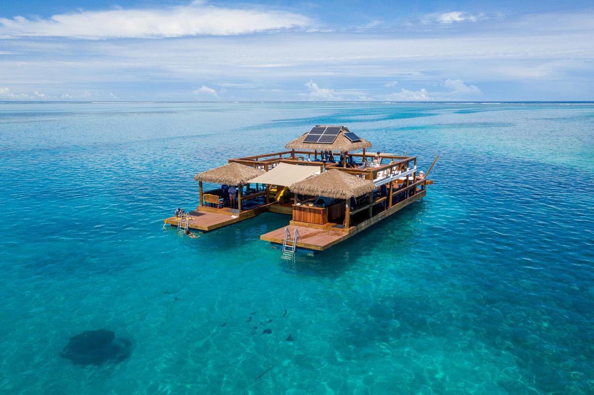 an island in the middle of the water