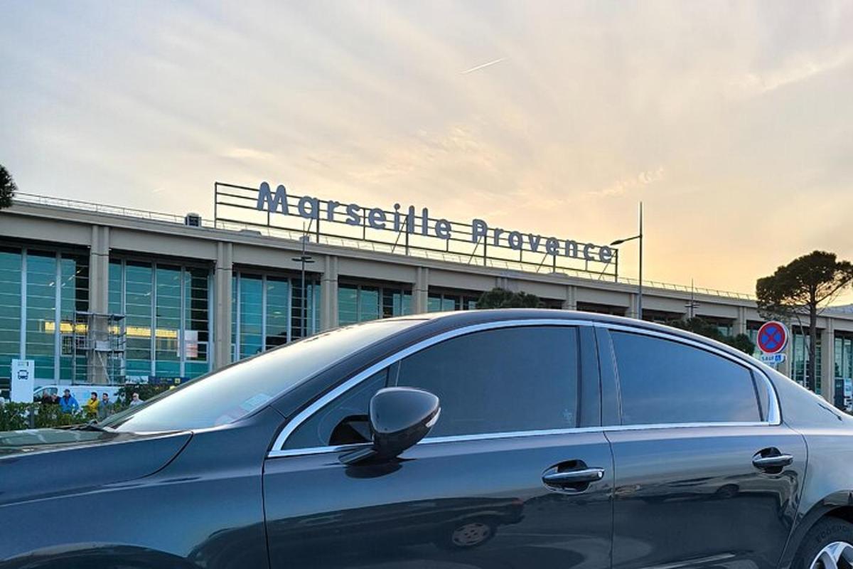 a car is parked in front of a building