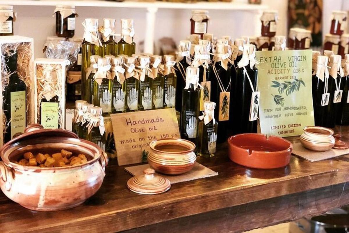 Un montón de botellas de vino sobre una mesa