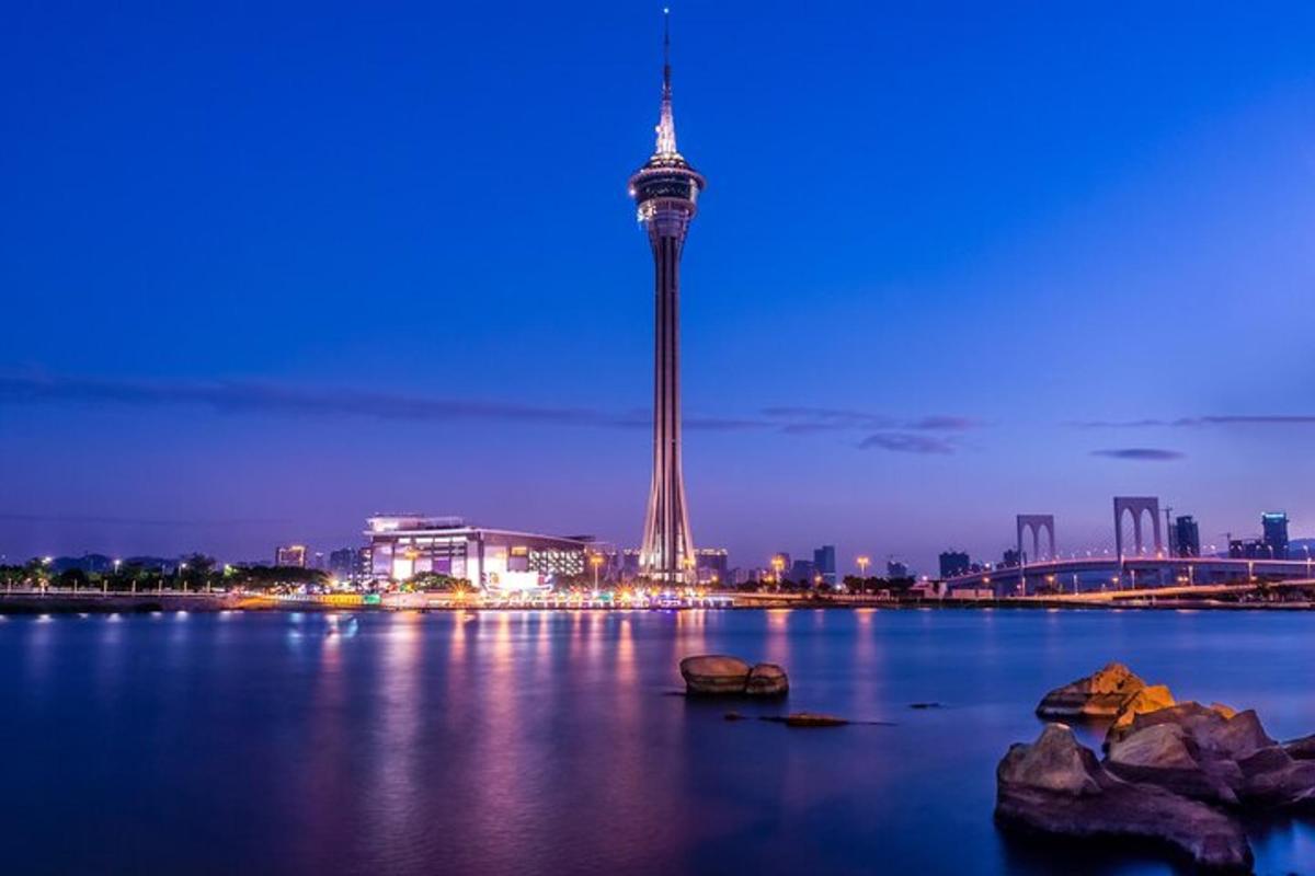 太空针塔的夜景