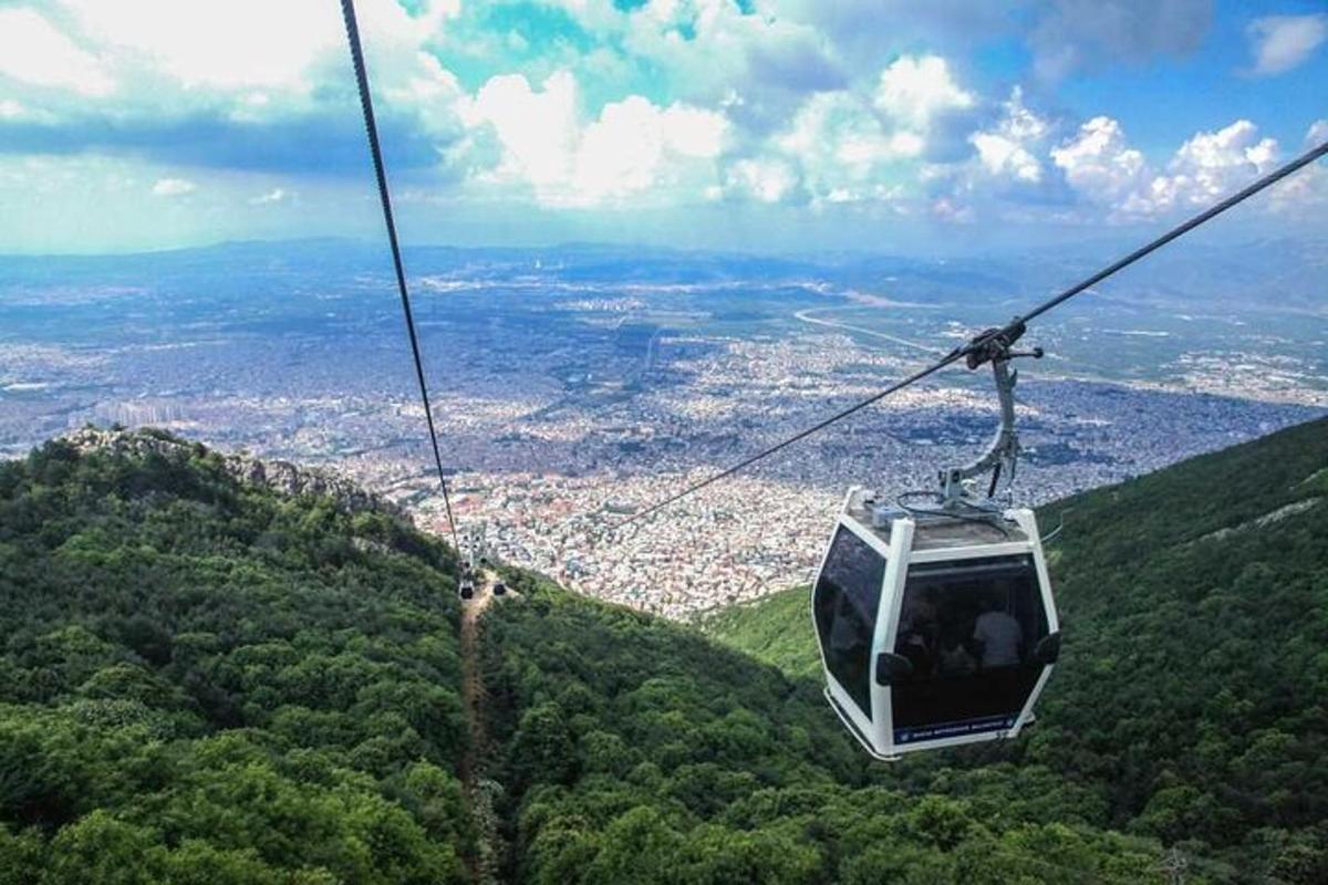 jízda gondolou na obloze nad městem