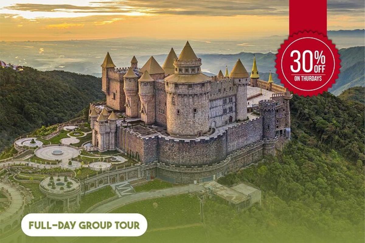 un castel pe vârful unui deal cu reducere
