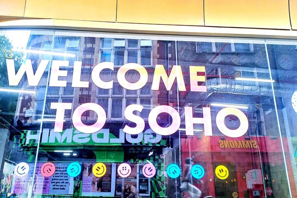 a welcome to solo sign in a store window