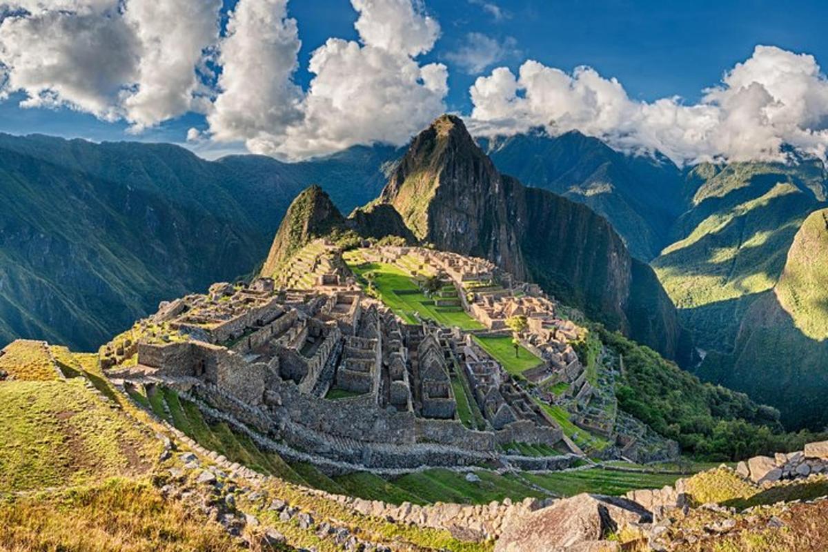 Letecký pohled na horu Machu Picchu