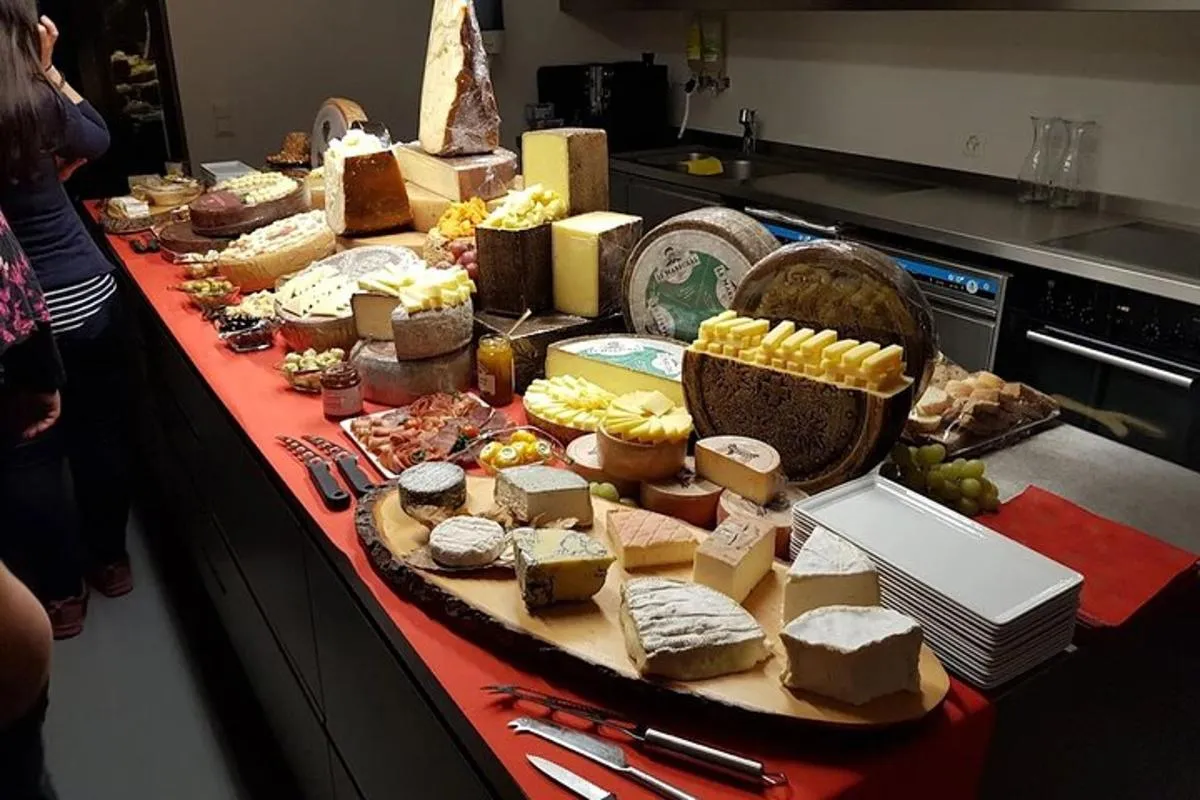 De Bâle: Excursion privée d'une journée à Berne avec dégustation de fromage – photo 4