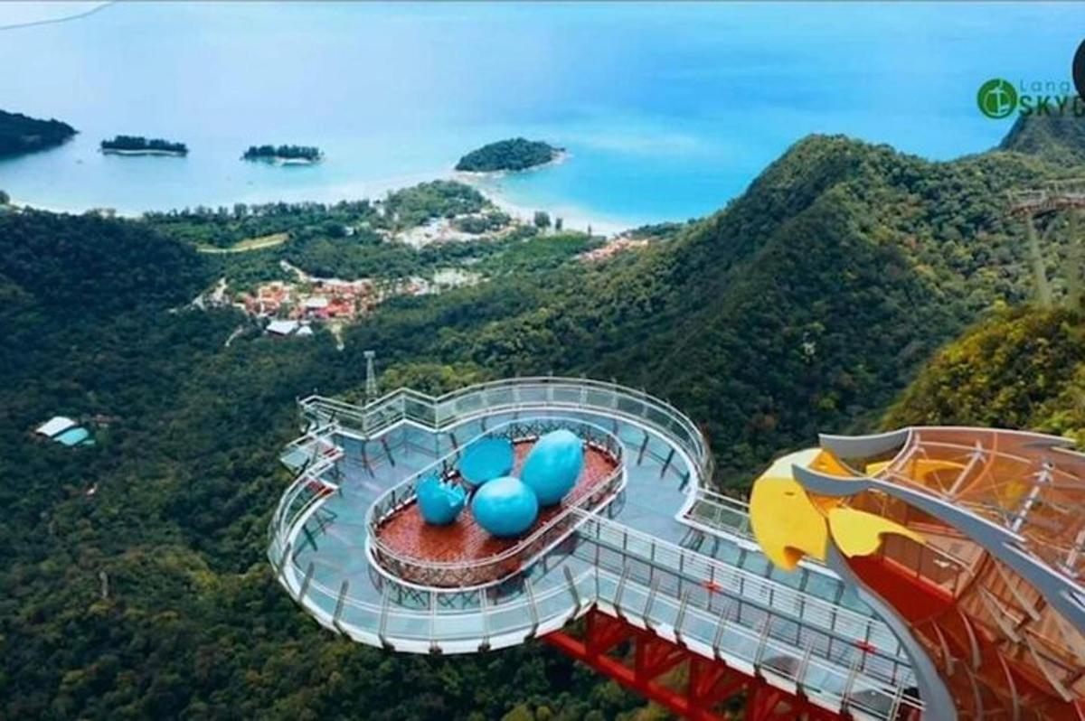 a ride on the top of a cruise ship
