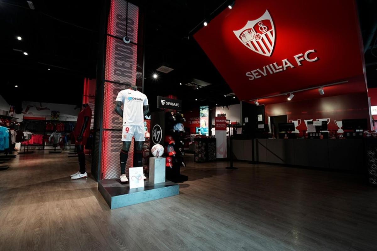 Tour por el estadio Ramón SánchezPizjuán Sevilla