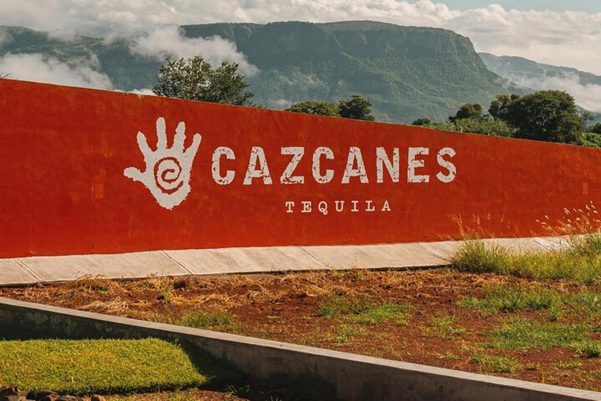 uma placa que diz cazaminsrevolutions