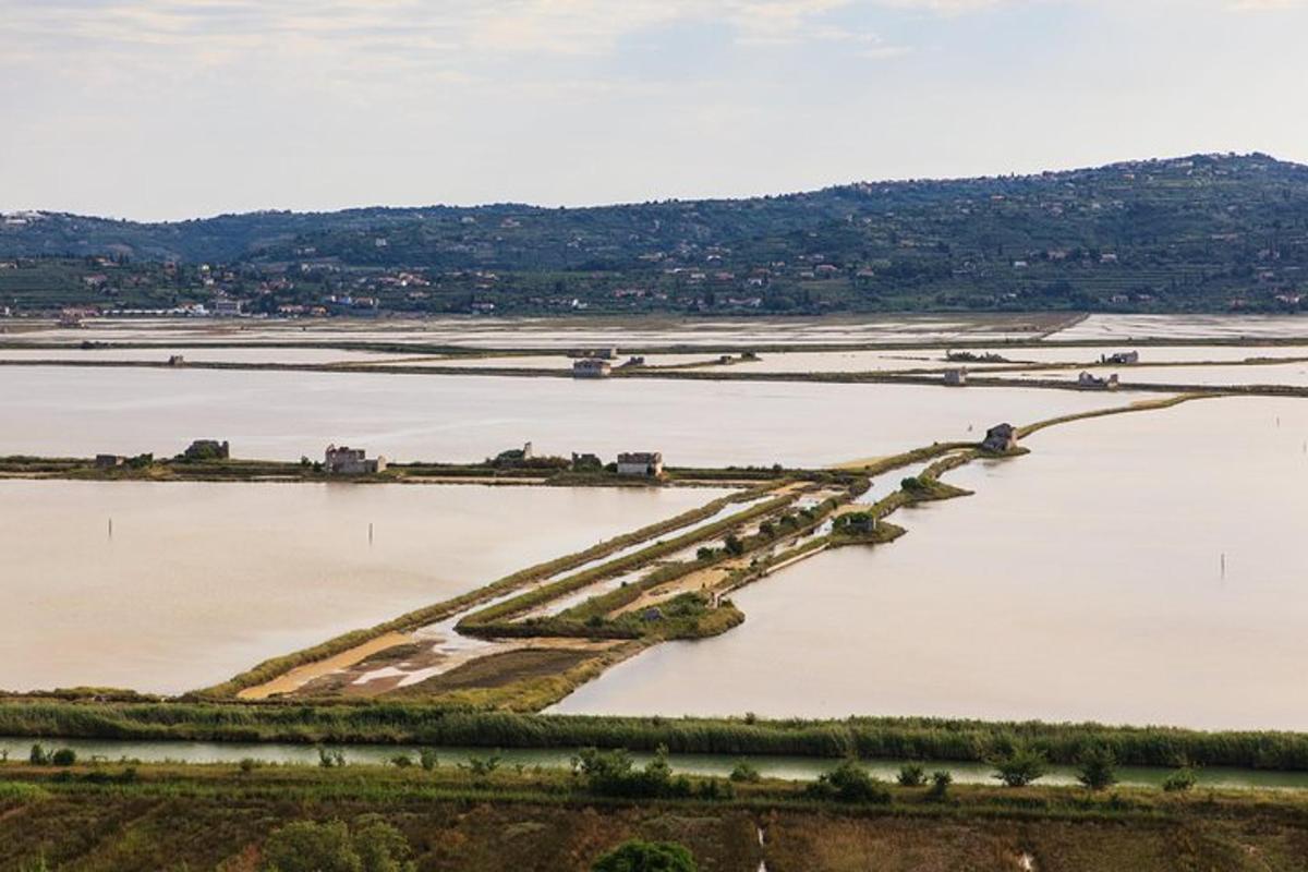 ostrov ve velké vodní ploše