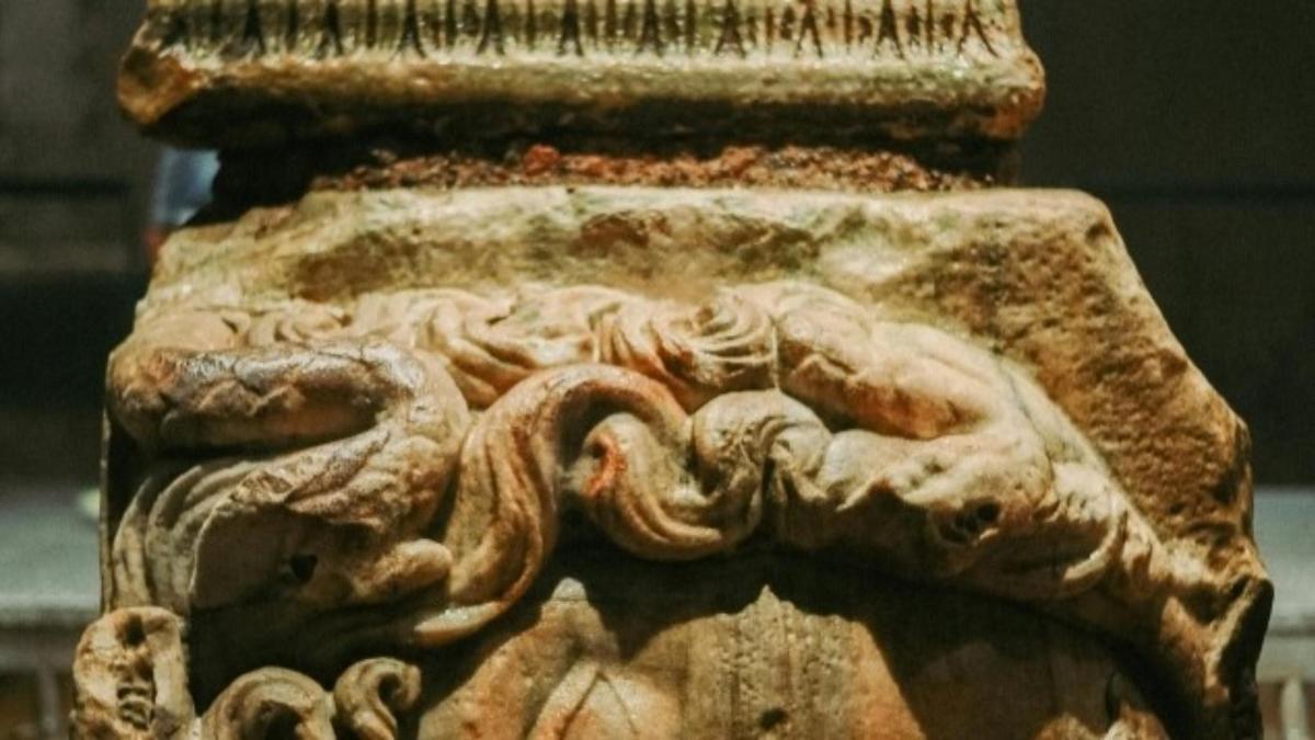 시간이 멈춘 듯한 지하 세계로 떠나보세요.