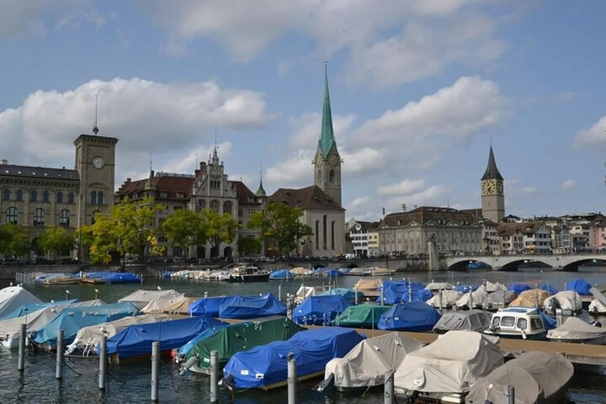 De Bâle : Visite de Zurich avec dégustation de chocolat et croisière sur le lac – photo 3