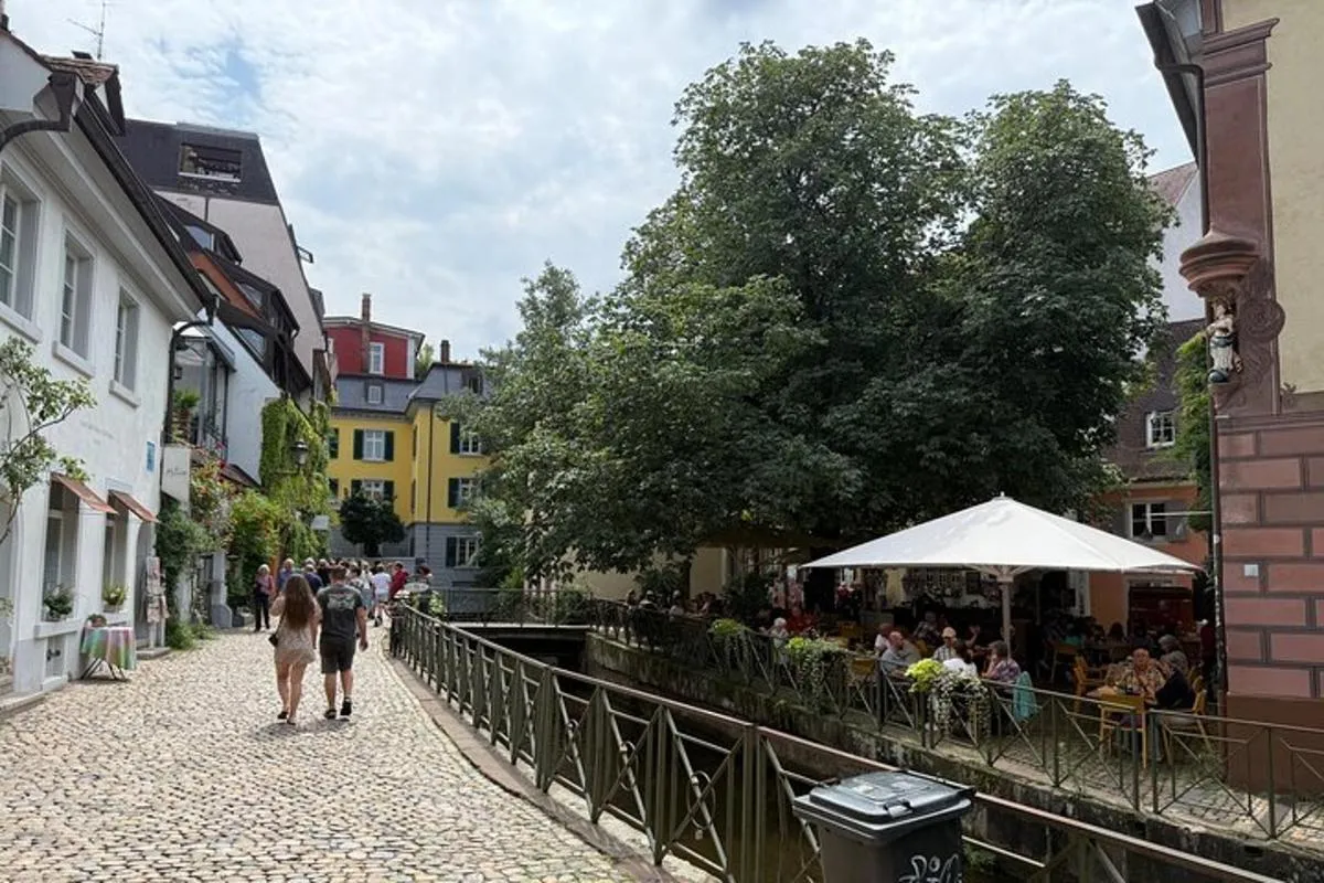 Évadez-vous de la ville Fribourg-en-Brisgau City Promenade avec Puzzles – photo 1