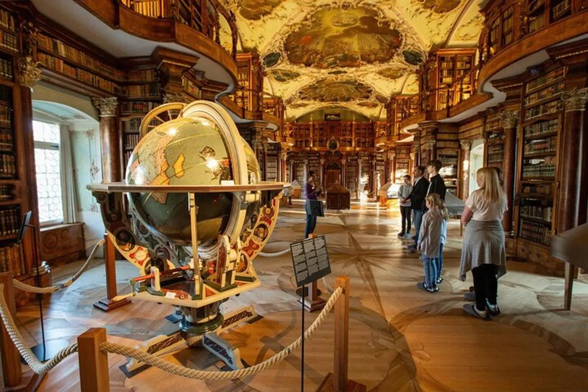 De Bâle : Mont Säntis, vieille ville de Saint-Gall & Bibliothèque UNESCO – photo 9