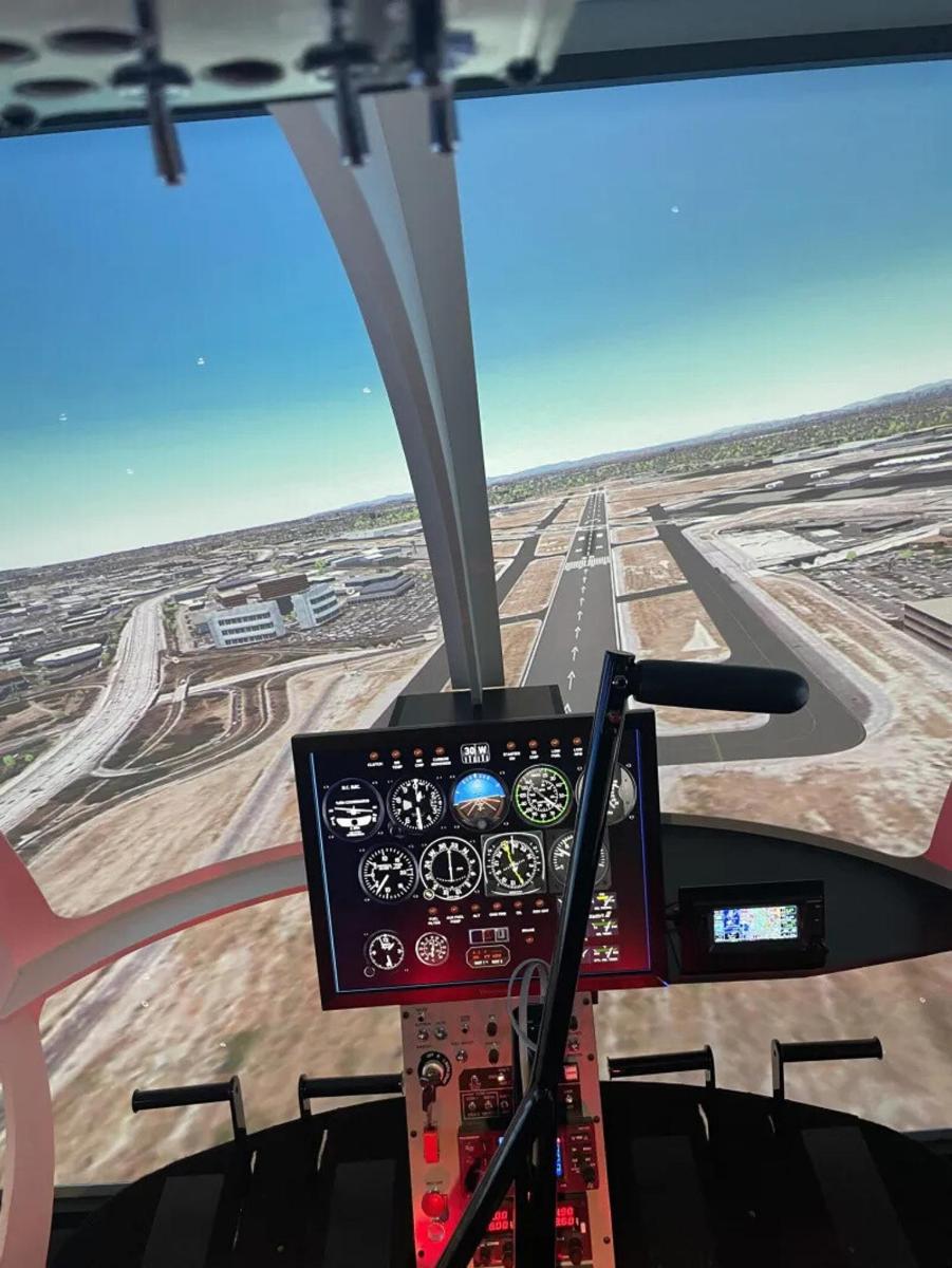 vista d'una pista d'aeroport des de la cabina d'un avió